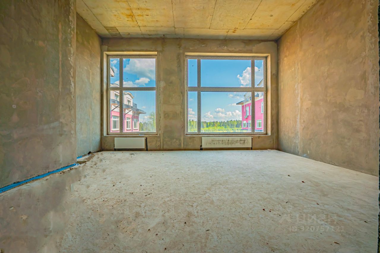 Продажа 4-комн квартиры на вторичном рынке Азарово Северное кп, д. Семенково, улица Сиреневая, 6