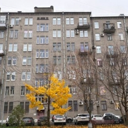 Продажа 4-комн квартиры на вторичном рынке Стачек пр-кт,  д. 57