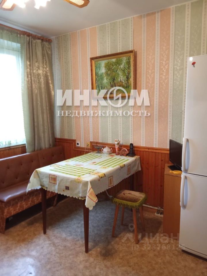 Продажа 3-комн квартиры на вторичном рынке Скобелевская улица, 23К4