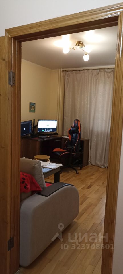 Продажа 1-комн квартиры на вторичном рынке Аничково пгт, 7