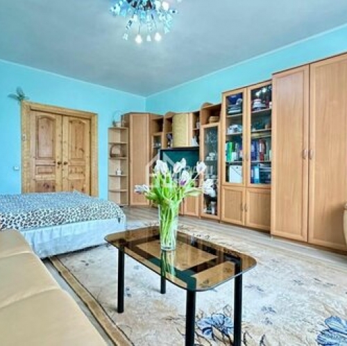 3-комн квартира Троицк г, Академическая пл,  д. 4