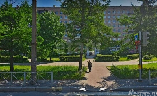 Продажа 2-комн квартиры на вторичном рынке Новоизмайловский пр-кт,  д. 4