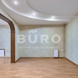 Продажа 4-комн квартиры на вторичном рынке Наставнический переулок,  д. 6