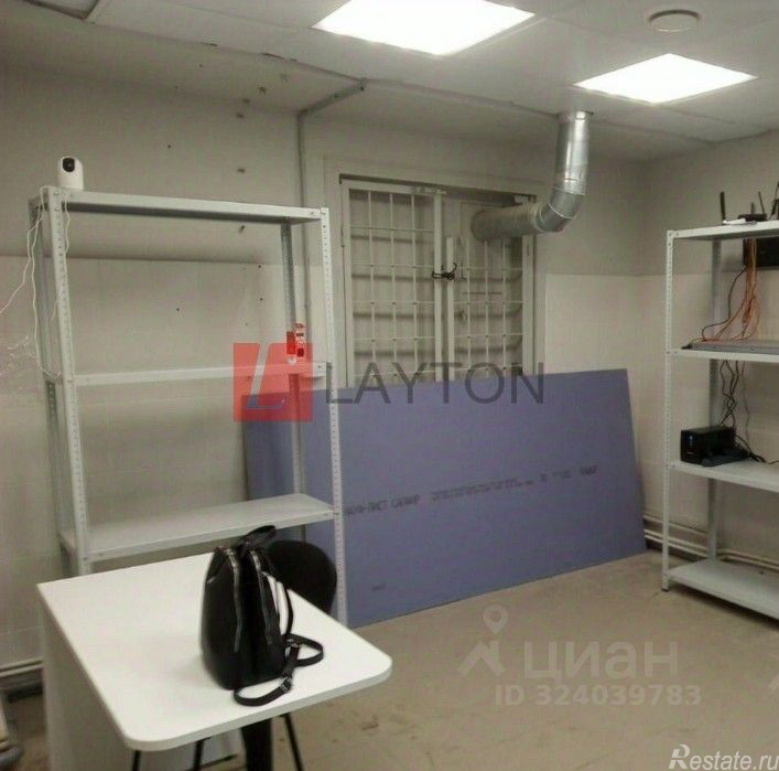 Продажа торгового помещения ул Ивана Франко,  д. 42/2