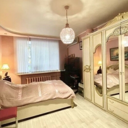 Продажа 4-комн квартиры на вторичном рынке Донская улица,  д. 8