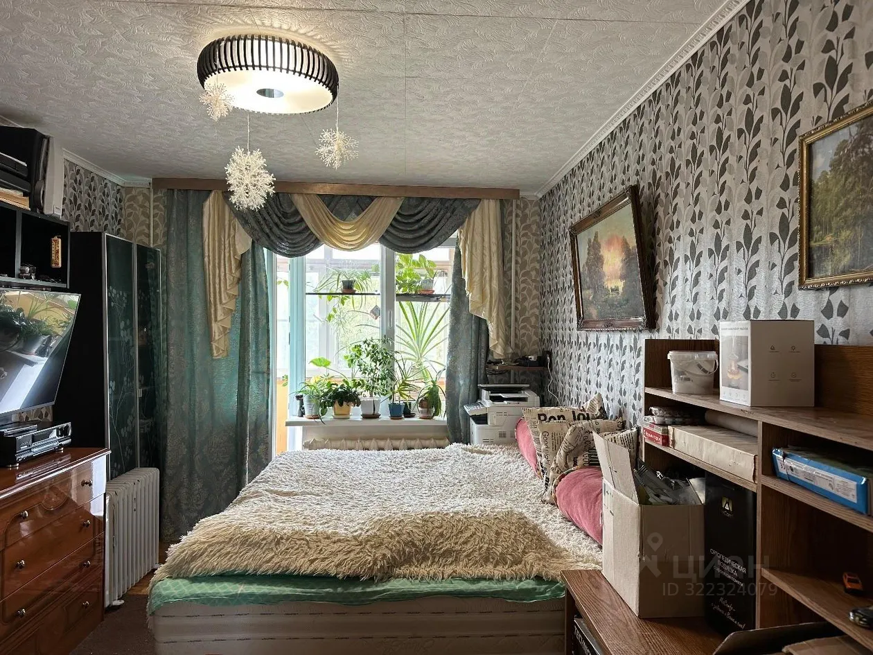 Продажа 2-комн квартиры на вторичном рынке Чехов-8 тер., с. Шарапово, улица Южная, 6