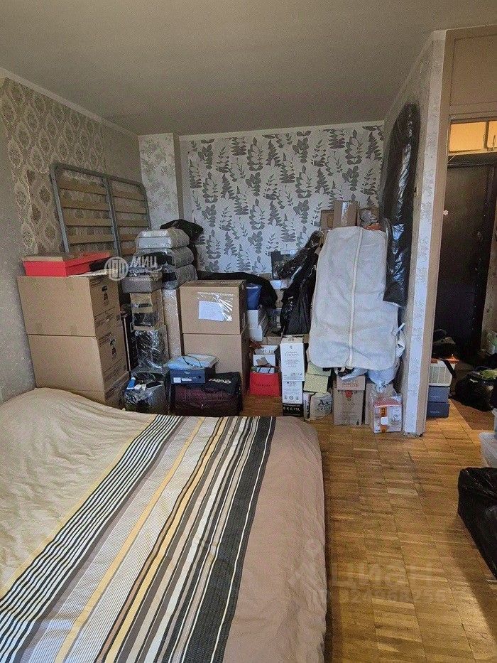 Продажа 1-комн квартиры на вторичном рынке Веерная улица, 46