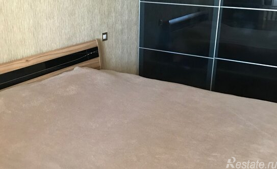 Продажа 2-комн квартиры на вторичном рынке Комендантский пр-кт,  д. 17 к1