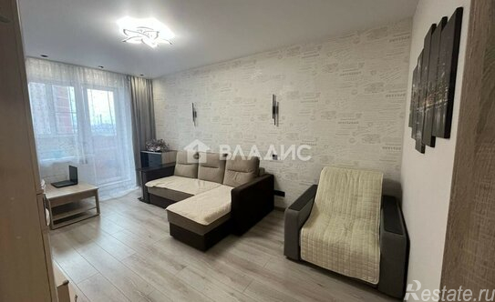 Продажа 1-комн квартиры на вторичном рынке Лобня г, Батарейная ул,  д. 8