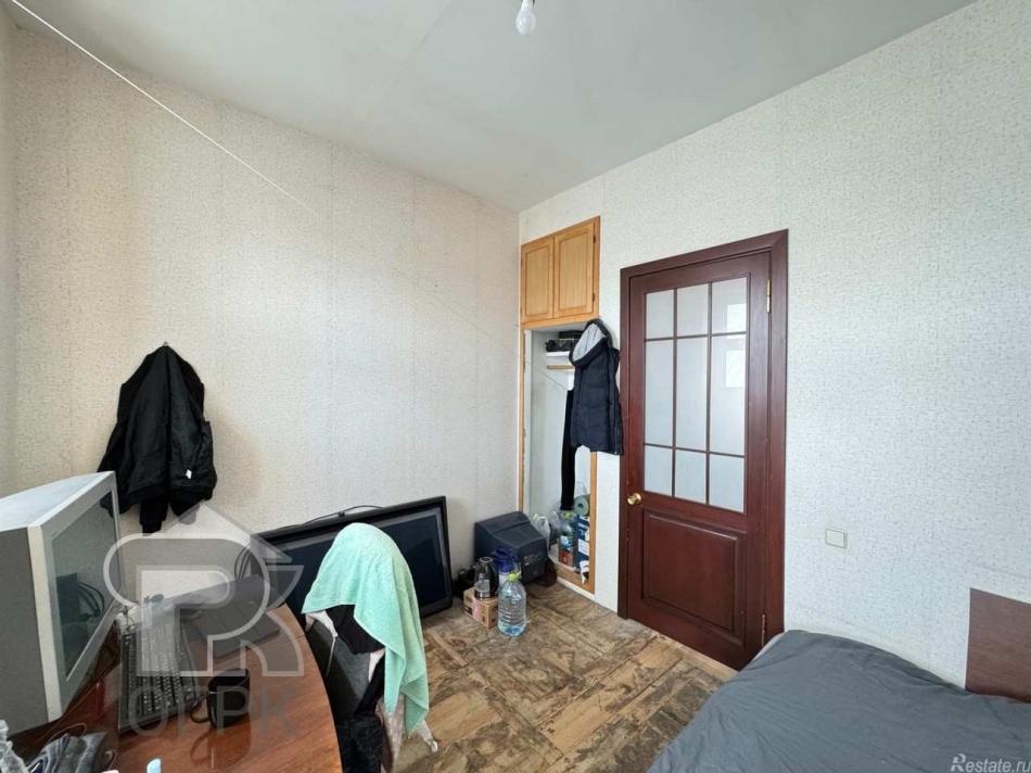 Продажа 4-комн квартиры на вторичном рынке Колобовский 1-й пер