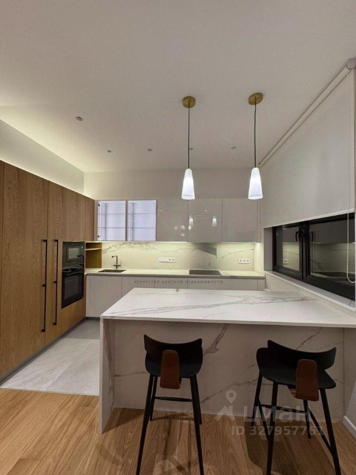 Аренда 3-комн квартиры на вторичном рынке улица Ивана Франко, 6