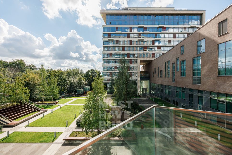 Продажа 3-комн квартиры на вторичном рынке улица Советской Армии, 6