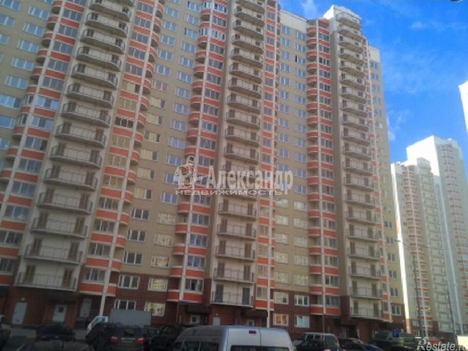 Продажа 2-комн квартиры на вторичном рынке пос. Свердловский, ул.Заречная,  д. 7
