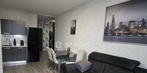 4-комн квартира Композиторов ул,  д. 12