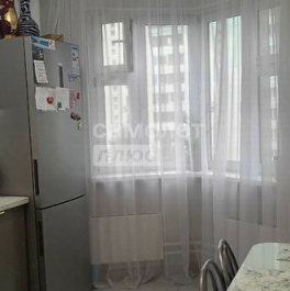 Продажа 2-комн квартиры на вторичном рынке улица Маршала Савицкого,  д. 26