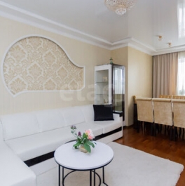 Продажа 3-комн квартиры на вторичном рынке улица Лёни Голикова,  д. 15 к5