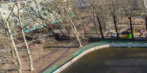 3-комн квартира улица Лени Голикова, 60