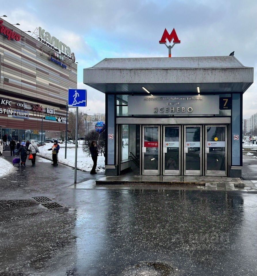 Продажа комнаты Литовский бульвар, 18