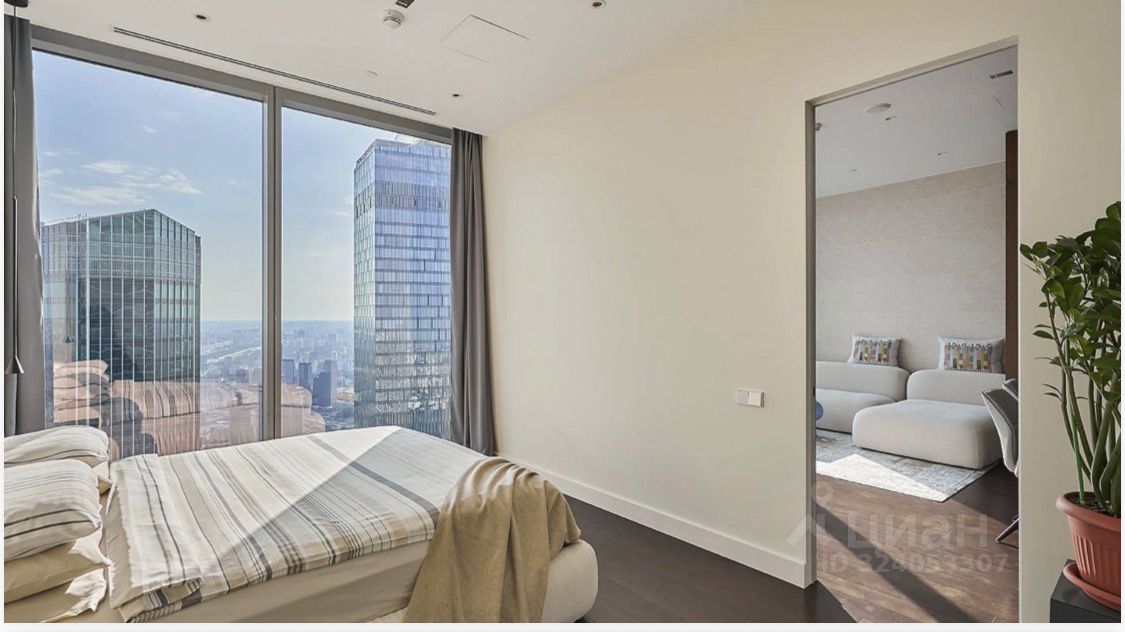 Продажа 2-комн квартиры на вторичном рынке набережная Пресненская, 12