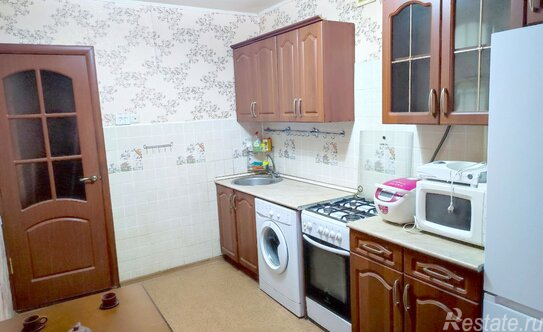 Продажа 1-комн квартиры на вторичном рынке Нежинская улица,  д. 25