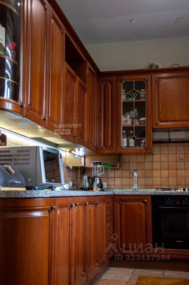 Продажа 3-комн квартиры на вторичном рынке улица Покровка, 41С2