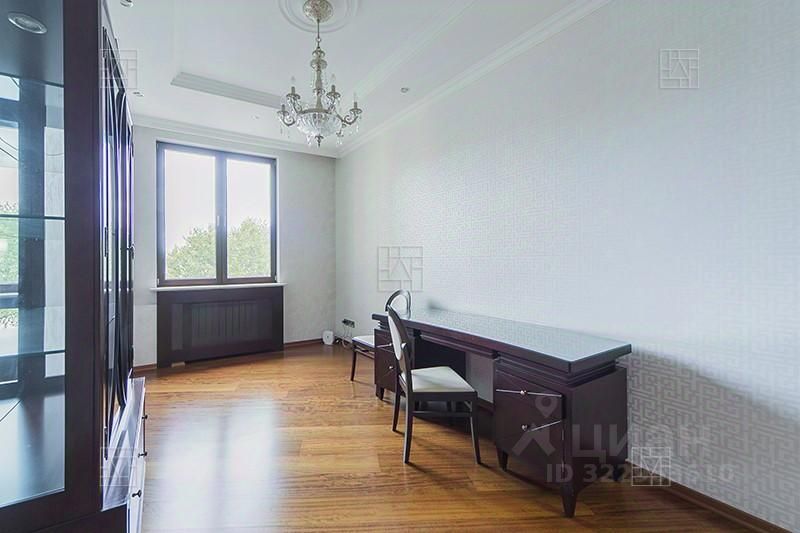 Аренда 4-комн квартиры на вторичном рынке Цветной бульвар, 15к2