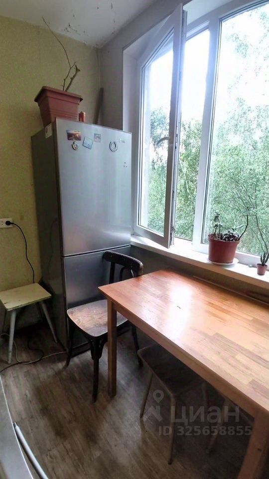 Продажа 2-комн квартиры на вторичном рынке улица Подвойского, 50к2