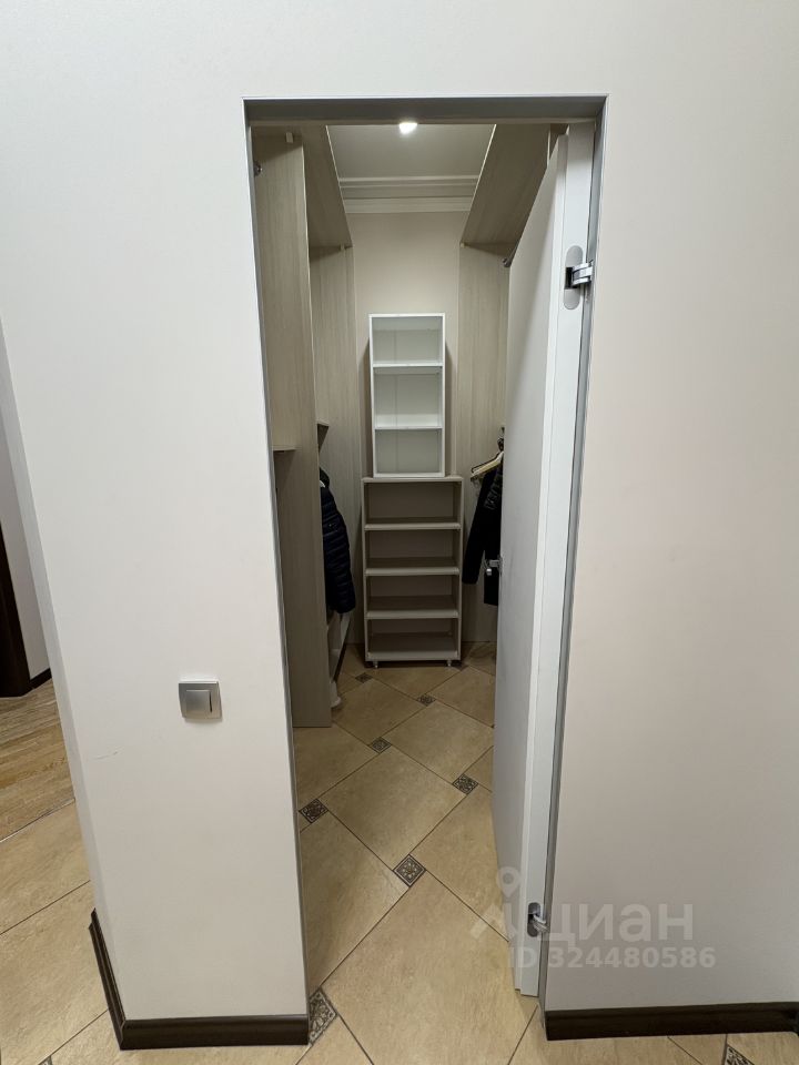 Продажа 3-комн квартиры на вторичном рынке проезд Березовой Рощи, 12