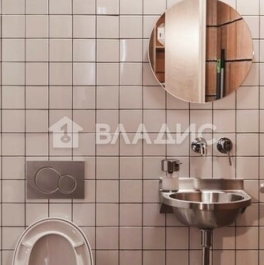 Продажа 2-комн квартиры на вторичном рынке Семинарский тупик,  д. 14