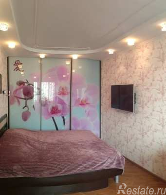Продажа 2-комн квартиры на вторичном рынке Кутузова ул,  д. 1