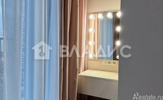 Продажа 3-комн квартиры на вторичном рынке Корабельная улица,  д. 9