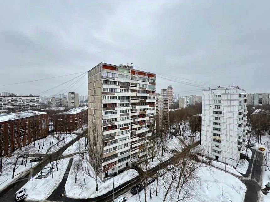 Продажа 1-комн квартиры на вторичном рынке Большая Очаковская улица, 35Б