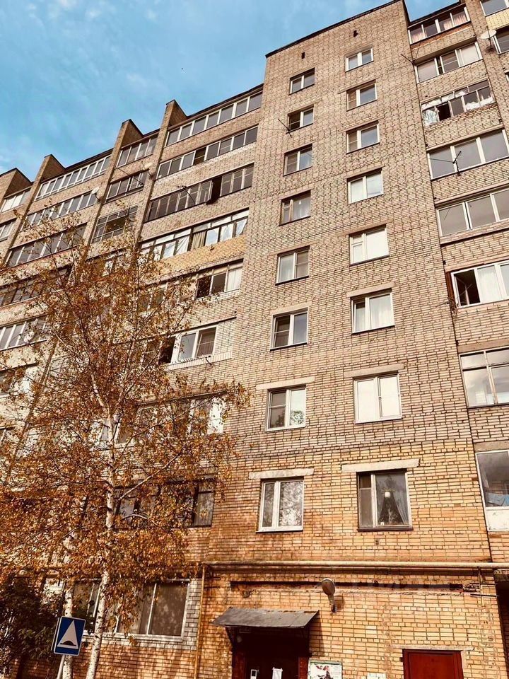Продажа 2-комн квартиры на вторичном рынке Правдинский пгт, улица Котовского, 1А