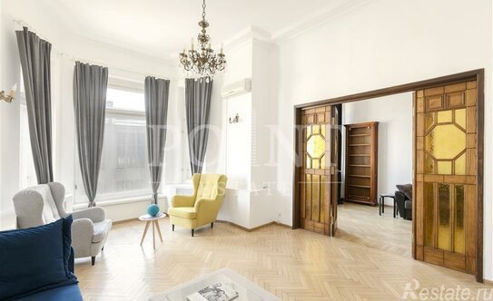 Продажа 4-комн квартиры на вторичном рынке ул Тверская,  д. 9