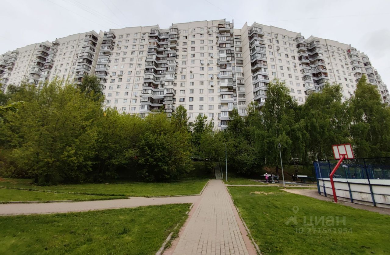 Продажа 3-комн квартиры на вторичном рынке Чертановская улица, 48К2