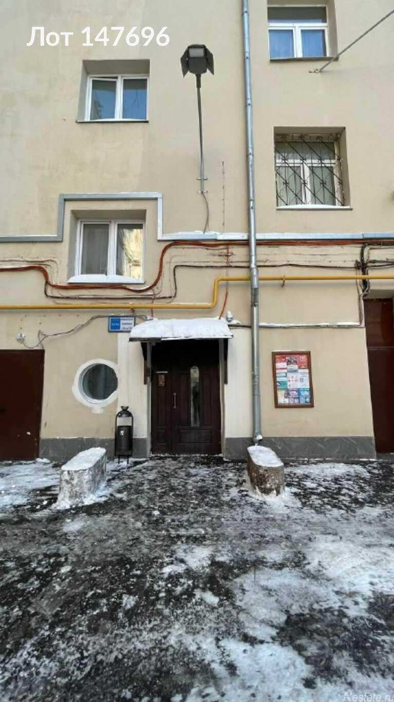 Аренда 3-комн квартиры на вторичном рынке Космодамианская наб,  д. 32-34