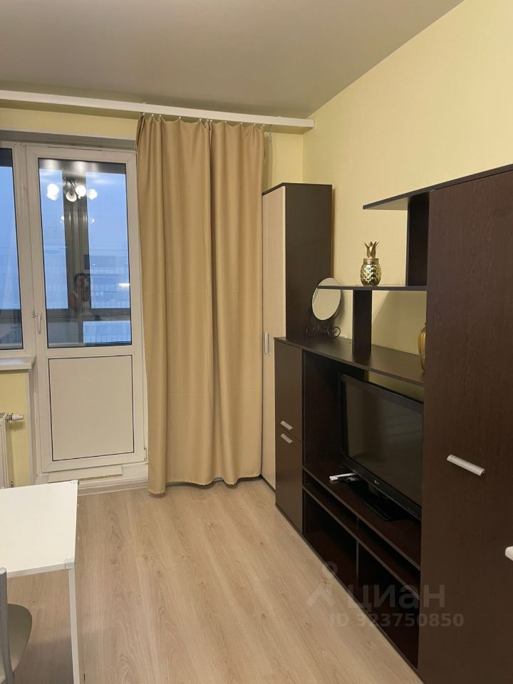 Аренда студии Парашютная улица, 42к2