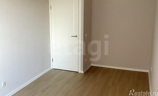 Продажа 1-комн квартиры на вторичном рынке Гудиловская (Усть-Славянка тер.) ул,  д. 9,  к. 1