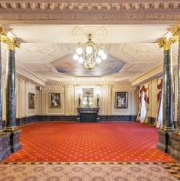 Аренда торгового помещения Морская Б. ул,  д. 14