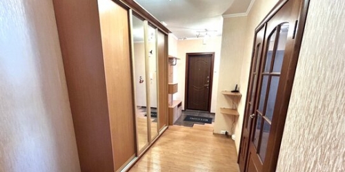 3-комн квартира ул Полины Осипенко,  д. 18,  к. 2