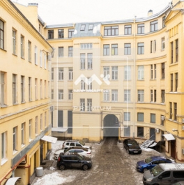 Продажа 4-комн квартиры на вторичном рынке Конюшенная Б. ул,  д. 13