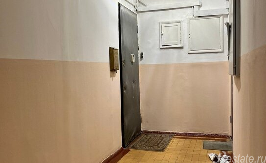 Продажа 3-комн квартиры на вторичном рынке Международная улица,  д. 13