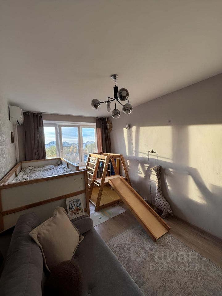 Продажа 2-комн квартиры на вторичном рынке проспект Ветеранов, 23