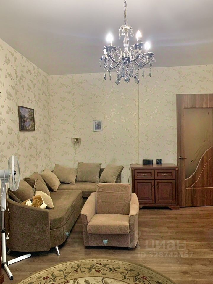 Продажа 2-комн квартиры на вторичном рынке Пионерская улица,  д. 19