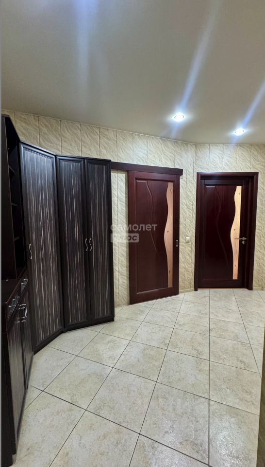 Продажа 1-комн квартиры на вторичном рынке Центральный мкр, улица Кирова, 7к1