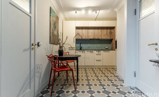 Аренда 1-комн квартиры на вторичном рынке ул Кирочная,  д. 24