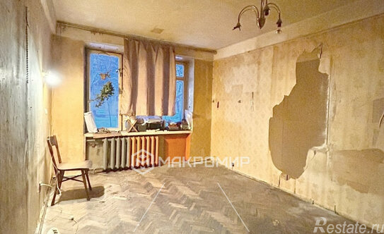 Продажа 2-комн квартиры на вторичном рынке Варшавская ул,  д. 65