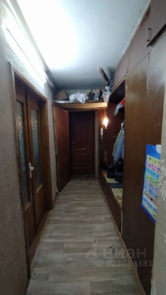 Продажа 2-комн квартиры на вторичном рынке пос. Первомайское, улица Ленина, 38