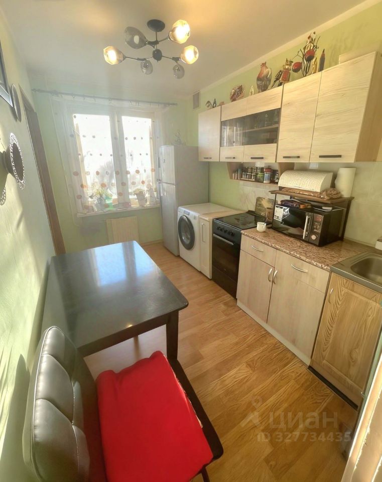 Продажа 2-комн квартиры на вторичном рынке Херсонская улица, 36К1