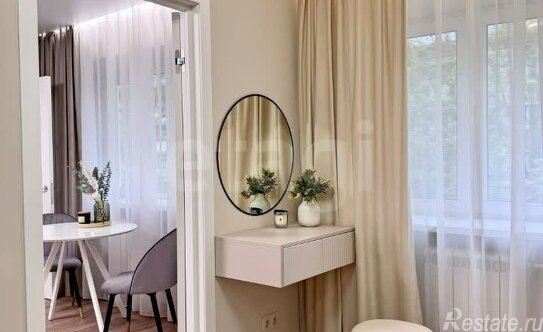 Продажа 2-комн квартиры на вторичном рынке Новорублёвская улица,  д. 13